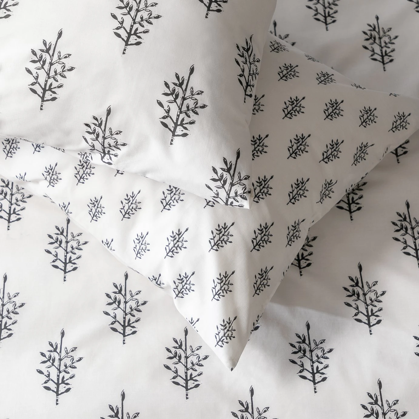 Habitat Woodblock Leaf White Bedding Set - Single 6 Habitat Woodblock Leaf White Bedding Set - Single - Image 4