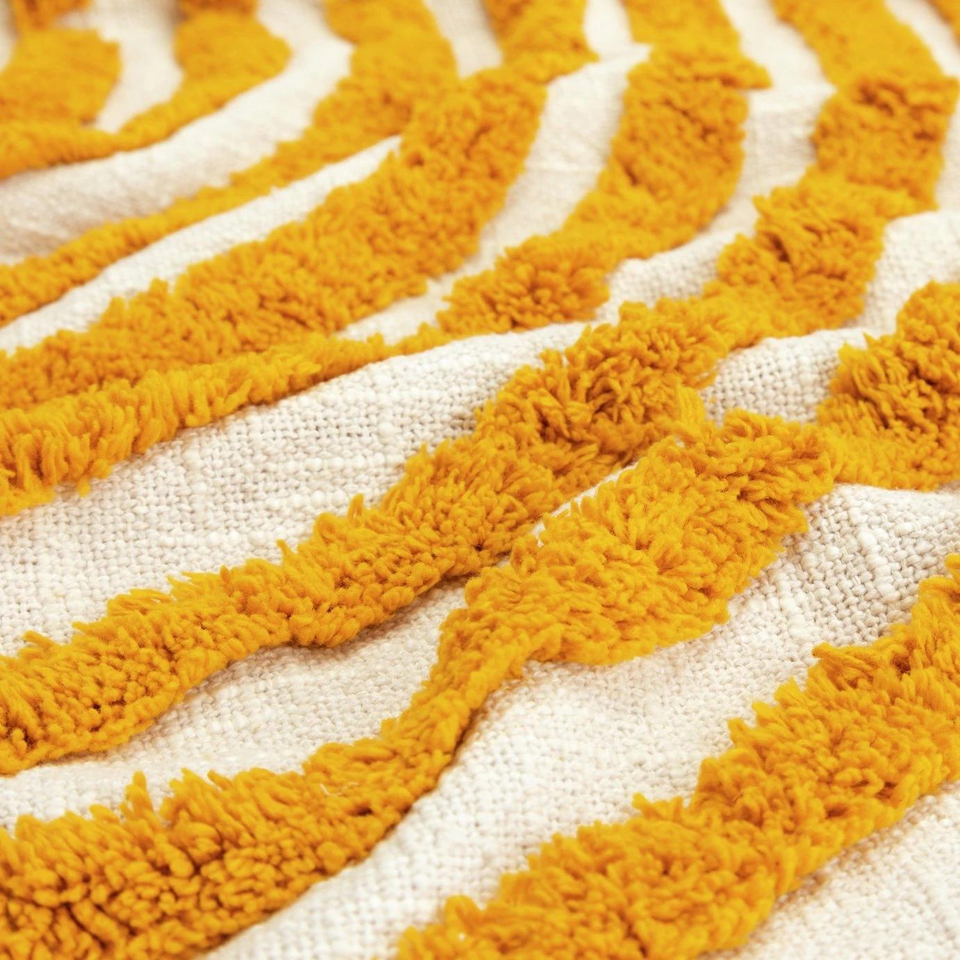 Habitat Geo Tufted Throw - White & Yellow - 125x150cm 8 Habitat Geo Tufted Throw - White & Yellow - 125x150cm - Image 6