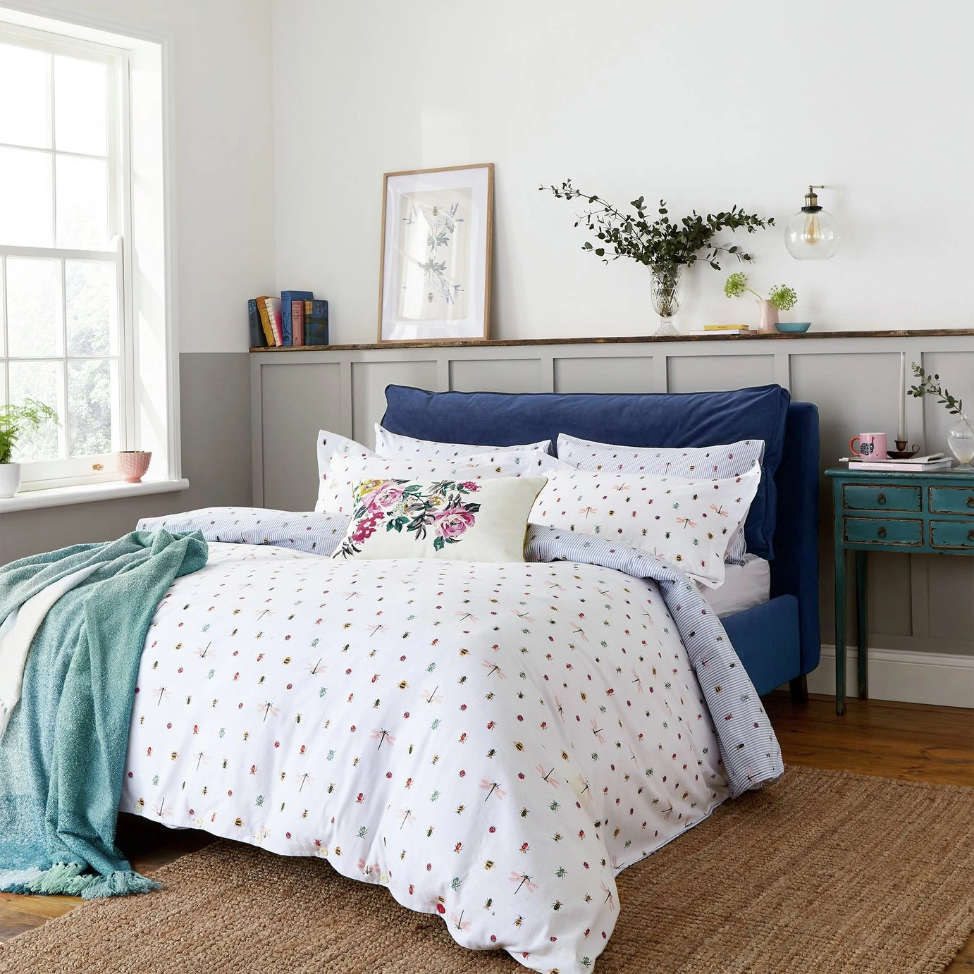 Joules Cotton Botanical Bugs White Bedding Set - Single 3 Joules Cotton Botanical Bugs White Bedding Set - Single