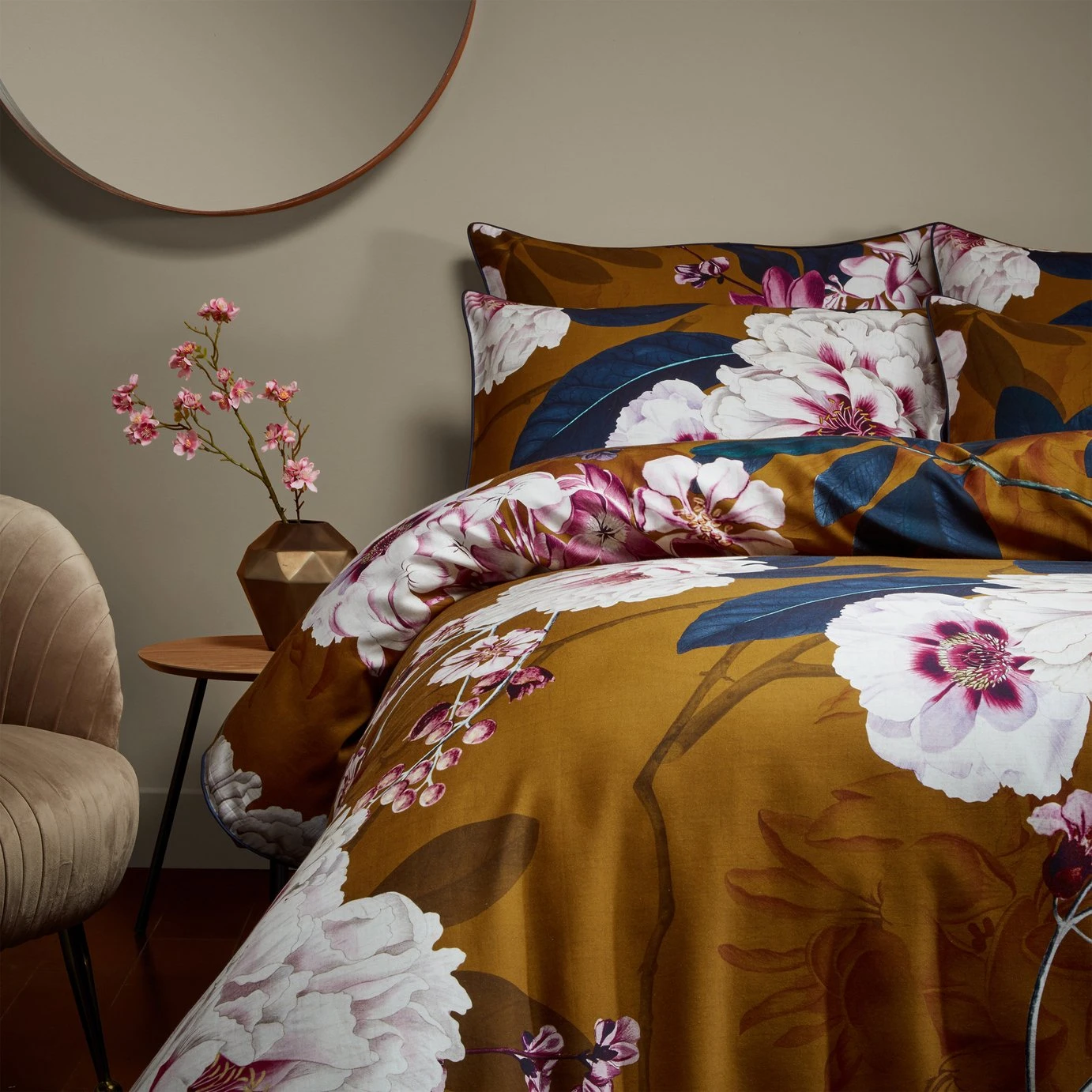 Paoletti Cotton Kyoto Floral 200TC Brown Bedding Set- Double 3 Paoletti Cotton Kyoto Floral 200TC Brown Bedding Set- Double
