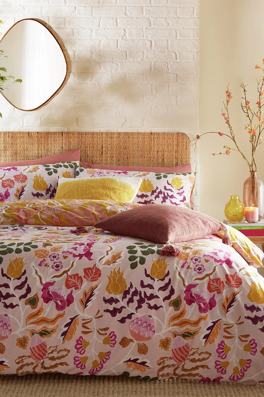 Furn Protea Abstract Floral Pink Bedding Set - Single 6 Furn Protea Abstract Floral Pink Bedding Set - Single - Image 4