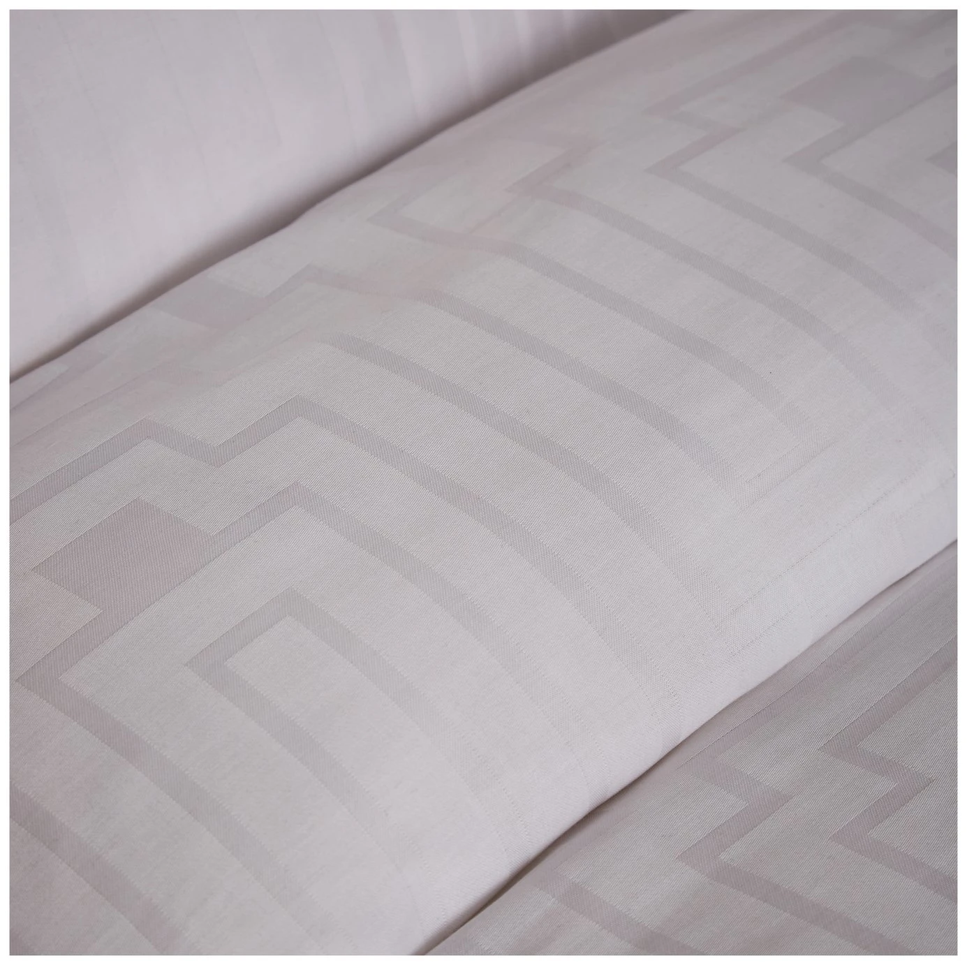 Bianca Cotton 180 TC Geometric White Bedding Set - Double 6 Bianca Cotton 180 TC Geometric White Bedding Set - Double - Image 4