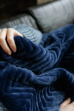 Dreamland Deluxe Velvet Royal Blue Heated Throw - Large -Bedding Promotion Store 3340901 R Z015A