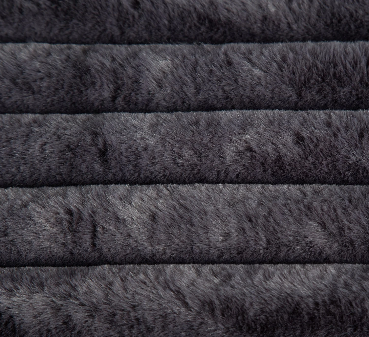 Habitat Ribbed Faux Fur Throw - Charcoal - 125X150cm 5 Habitat Ribbed Faux Fur Throw - Charcoal - 125X150cm - Image 3