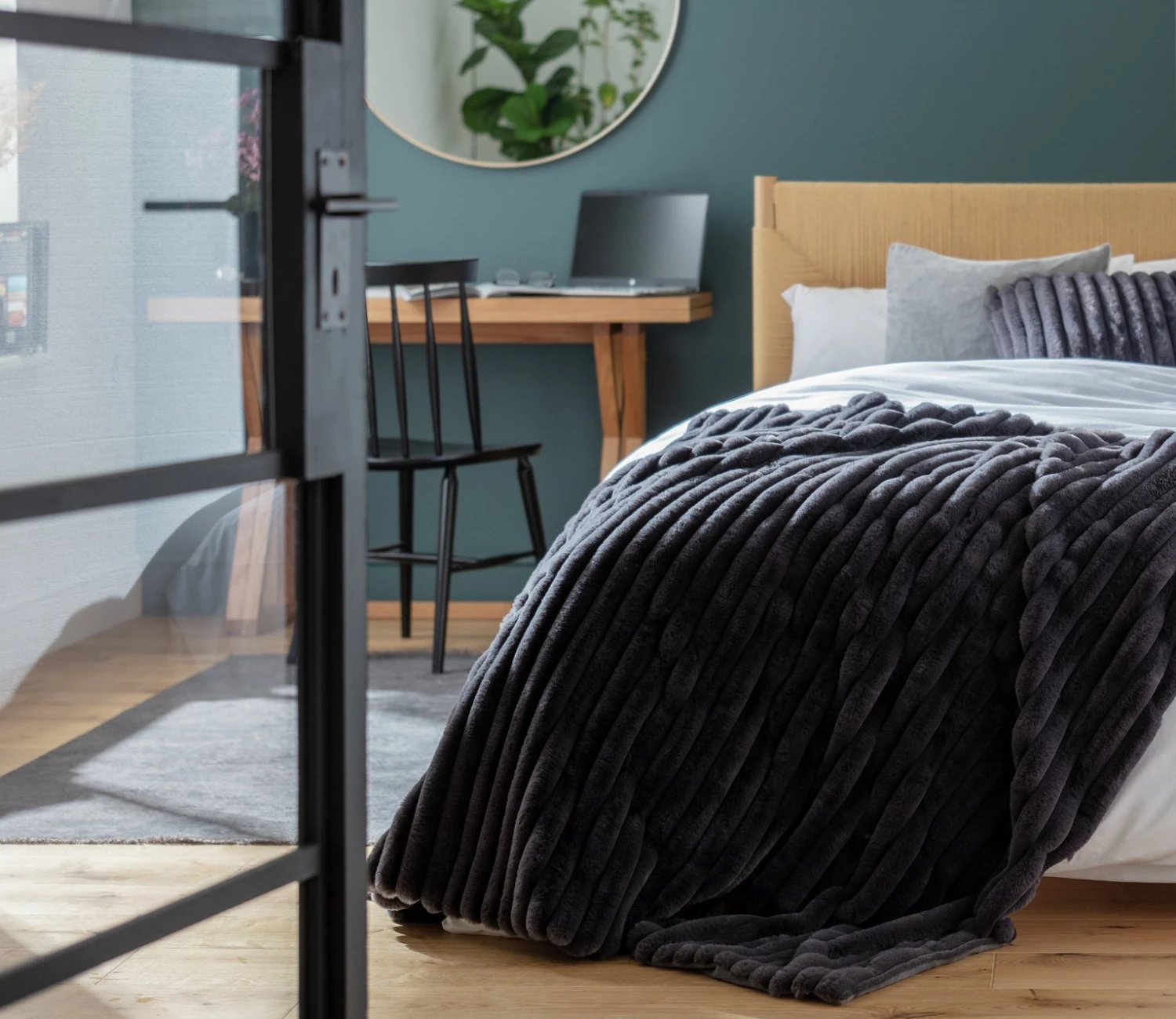 Habitat Ribbed Faux Fur Throw - Charcoal - 125X150cm 4 Habitat Ribbed Faux Fur Throw - Charcoal - 125X150cm - Image 2