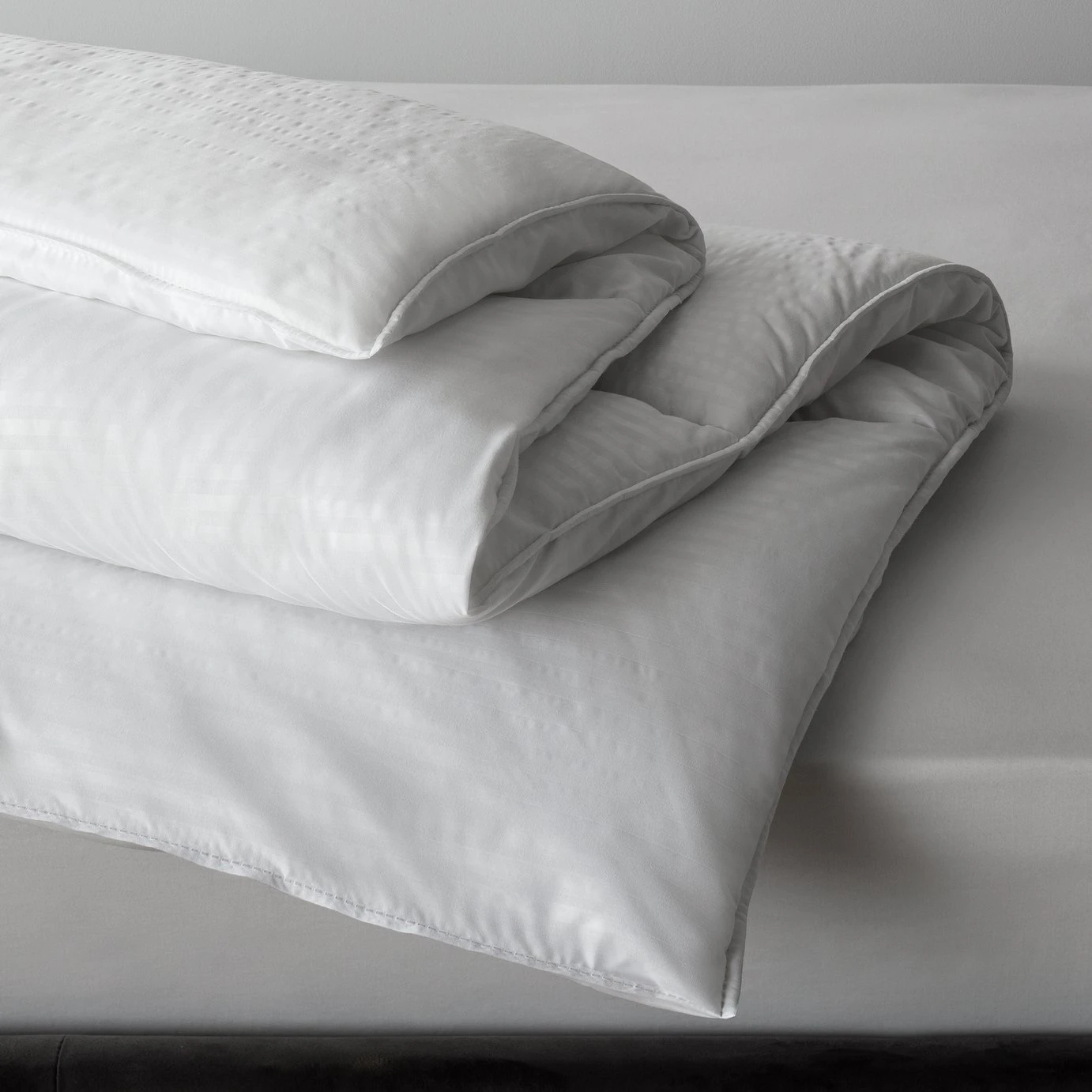 Habitat Feels Like Down 10.5 Tog Duvet - Double 8 Habitat Feels Like Down 10.5 Tog Duvet - Double - Image 6