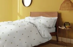 Habitat Hideaway Bee Print White Bedding Set - Single