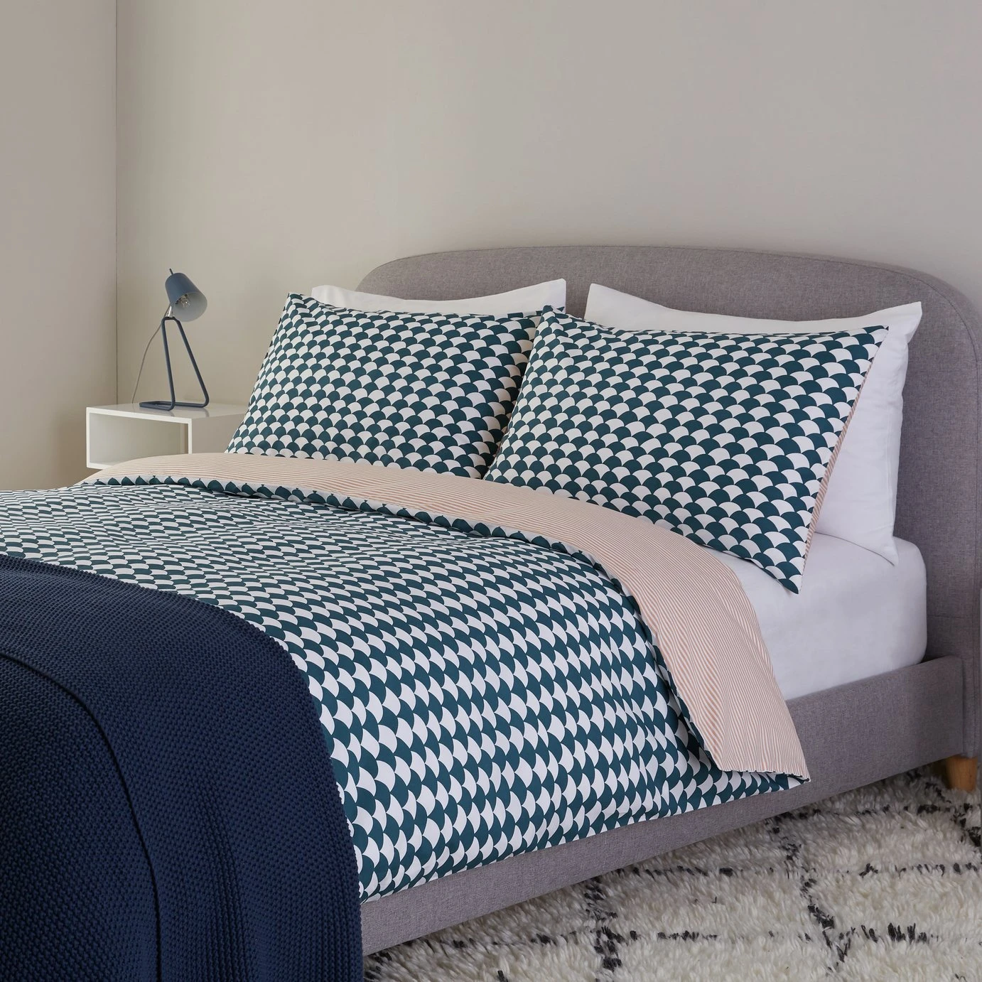 Habitat Cotton Scallop Teal Reversible Bedding Set-Superking 8 Habitat Cotton Scallop Teal Reversible Bedding Set-Superking - Image 6