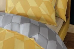 Habitat Industrial Geo Grey Reversible Bedding Set - Single -Bedding Promotion Store 9281318 R Z006A