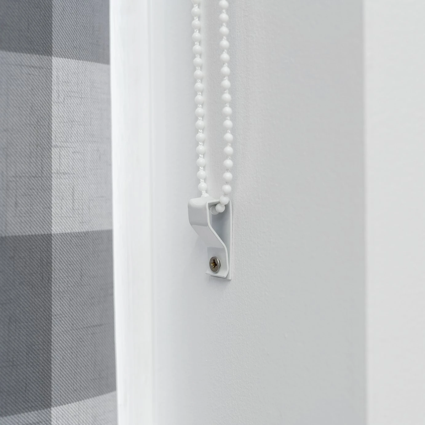 Habitat Block Check Blackout Roller Blind - 3ft - Grey 7 Habitat Block Check Blackout Roller Blind - 3ft - Grey - Image 5