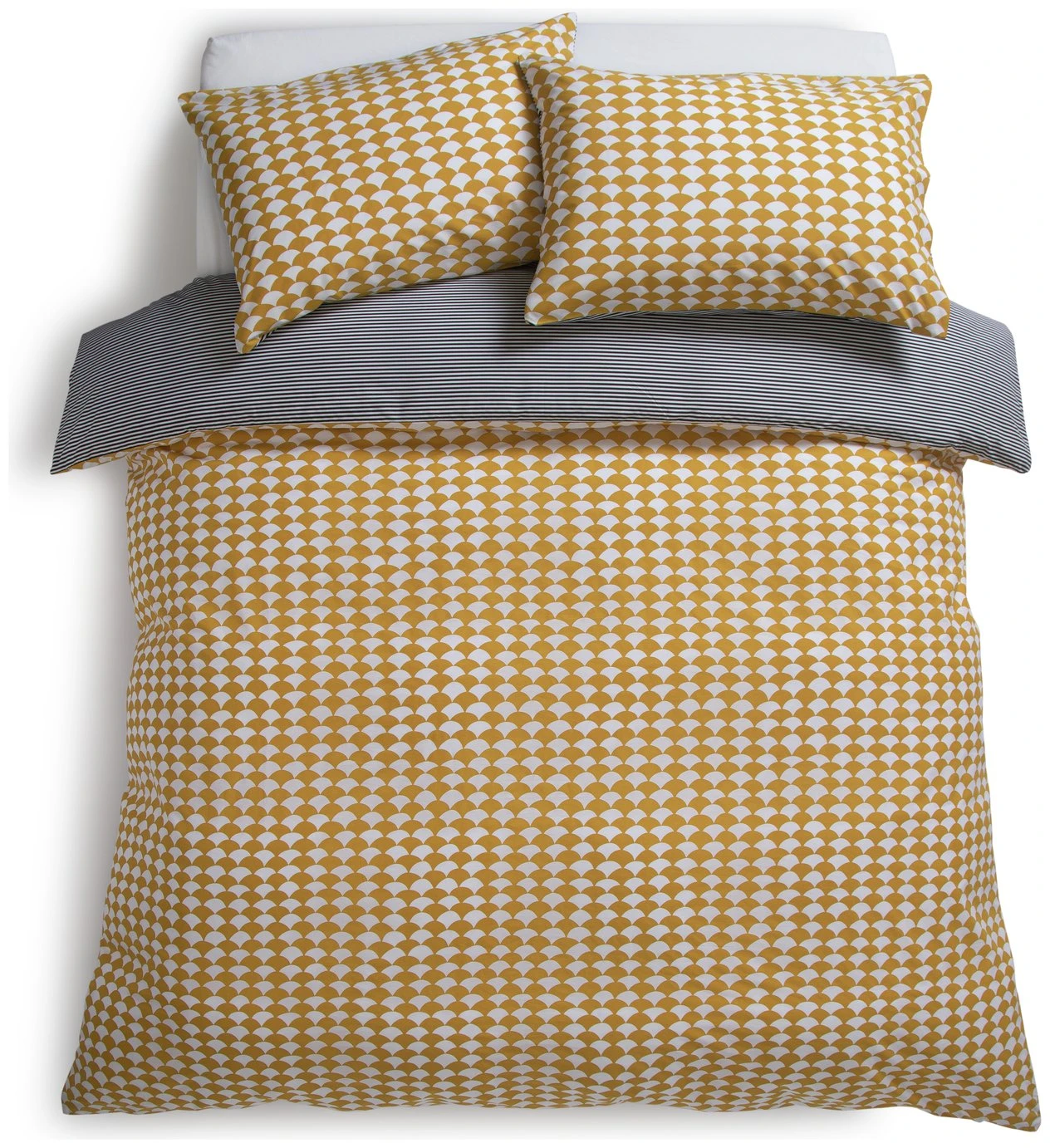 Habitat Cotton Scallop Yellow Reversible Bedding Set -Double 5 Habitat Cotton Scallop Yellow Reversible Bedding Set -Double - Image 3