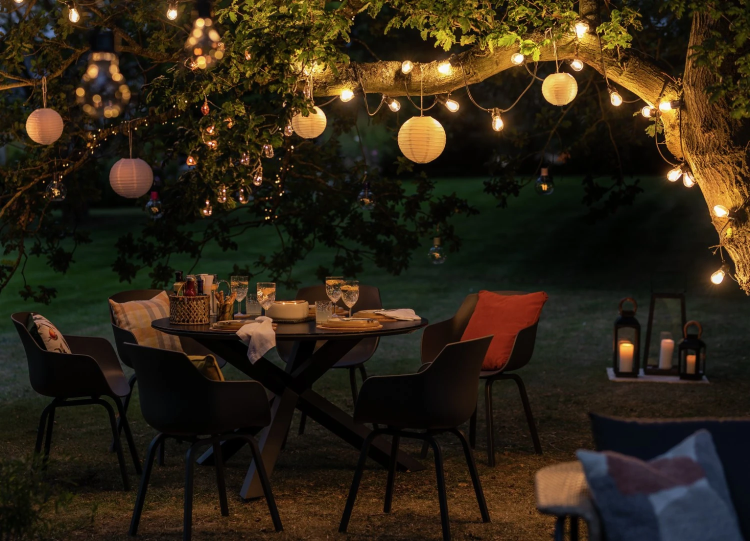 Habitat Aegaen 6 Seater Metal Patio Set - Grey 14 Habitat Aegaen 6 Seater Metal Patio Set - Grey - Image 12