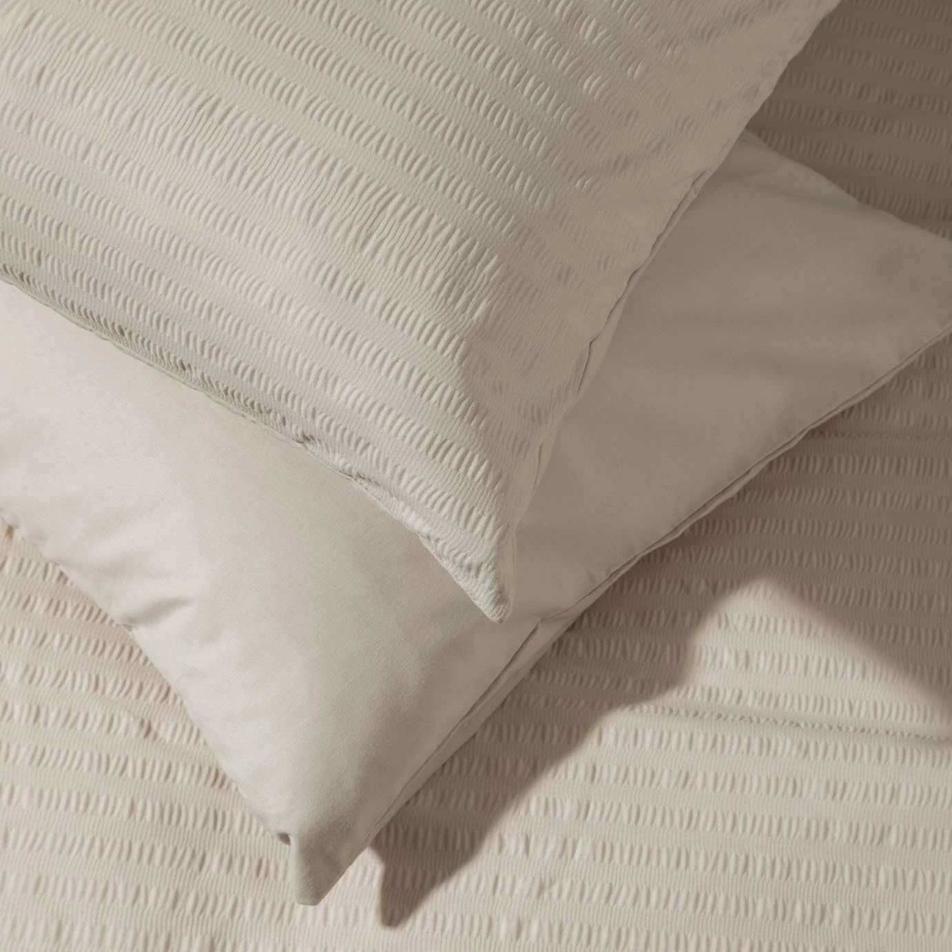 Habitat Seersucker Plain Taupe Bedding Set - Single 6 Habitat Seersucker Plain Taupe Bedding Set - Single - Image 4