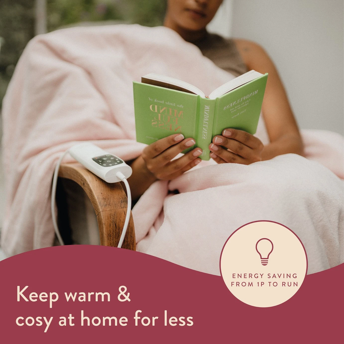 Dreamland Snuggle Up Pink Heated Throw - Large 5 Dreamland Snuggle Up Pink Heated Throw - Large - Image 3