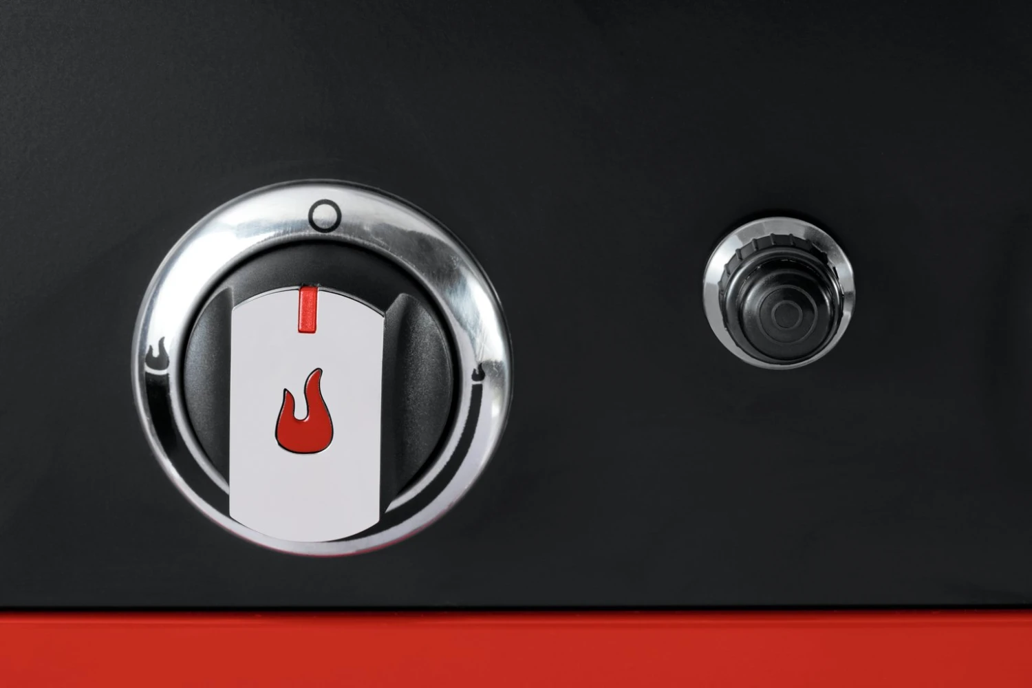 Char-Broil 2 Burner Gas And Charcoal BBQ 9 Char-Broil 2 Burner Gas And Charcoal BBQ - Image 7