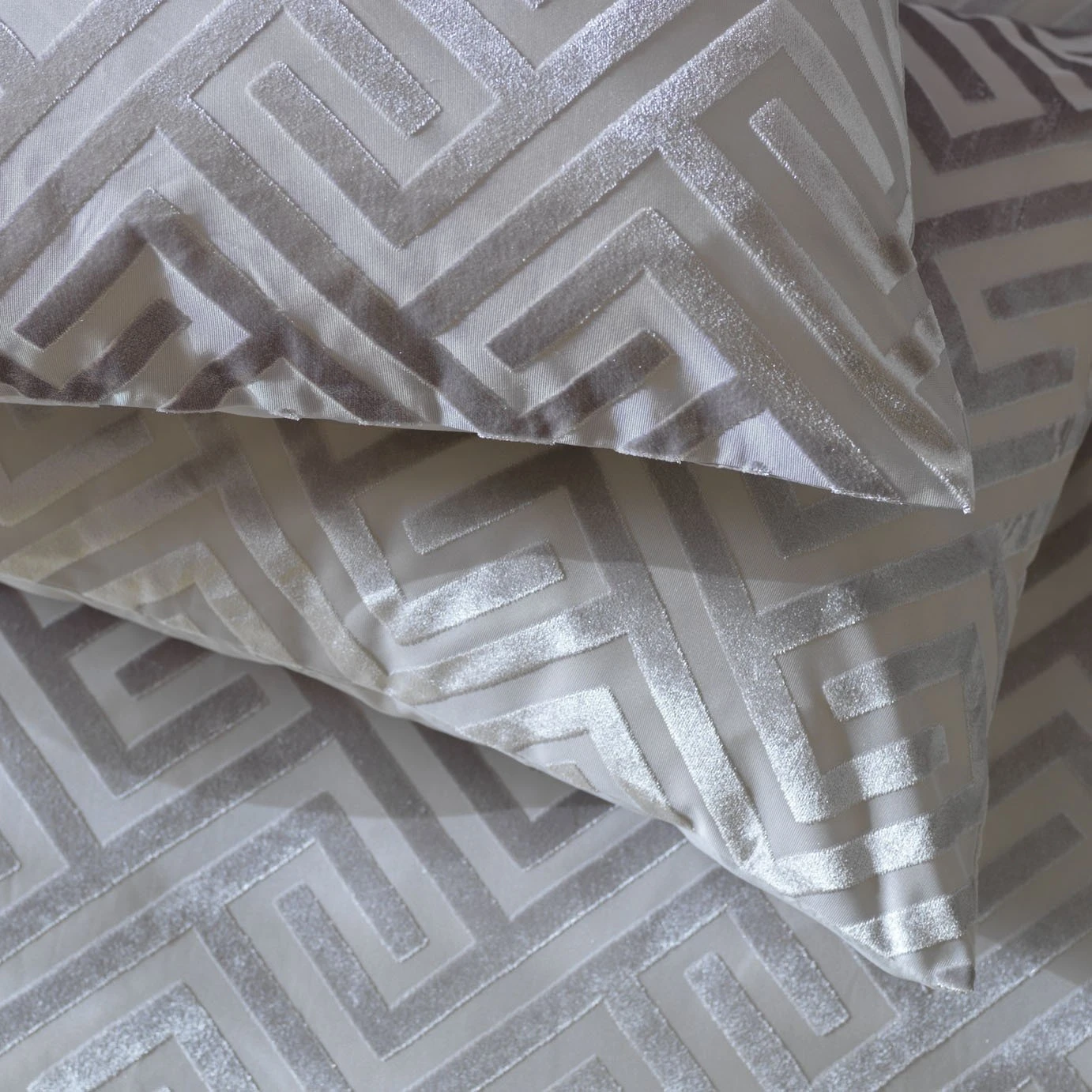 Habitat Geo Velvet Silver Bedding Set - Single 6 Habitat Geo Velvet Silver Bedding Set - Single - Image 4